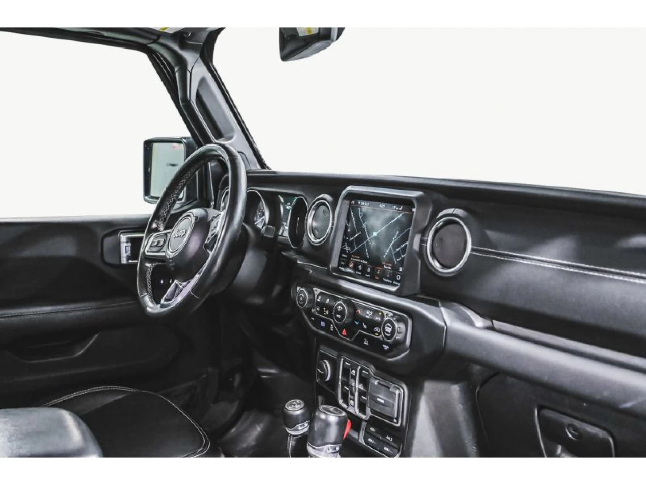 2021 Jeep Wrangler 4xe Unlimited Sahara 4x4 GR. TEMPS ENS REMORQUAGE Image principale