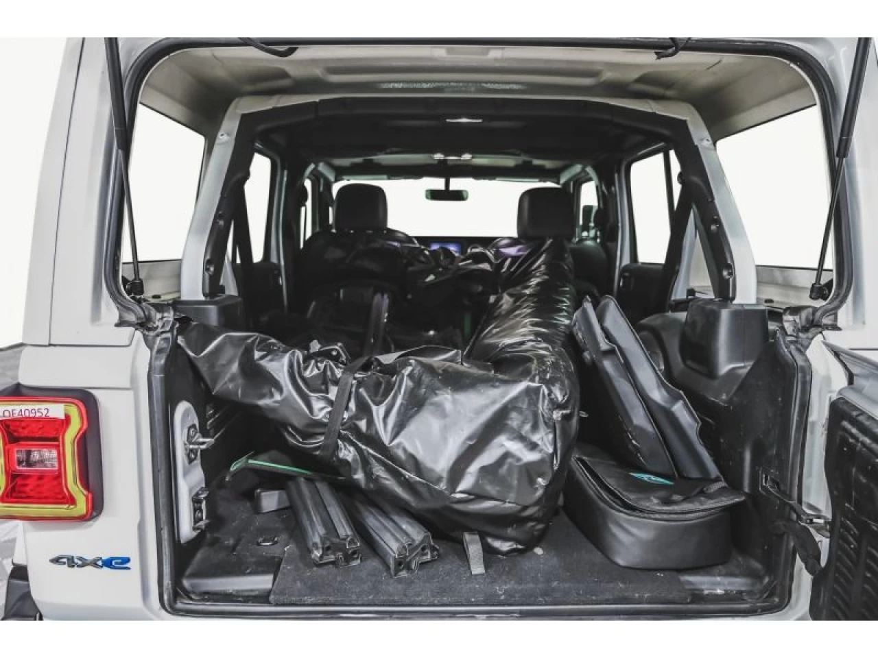 2021 Jeep Wrangler 4XE Unlimited Sahara 4x4 TRAILER TOW GROUP CUIR Image principale