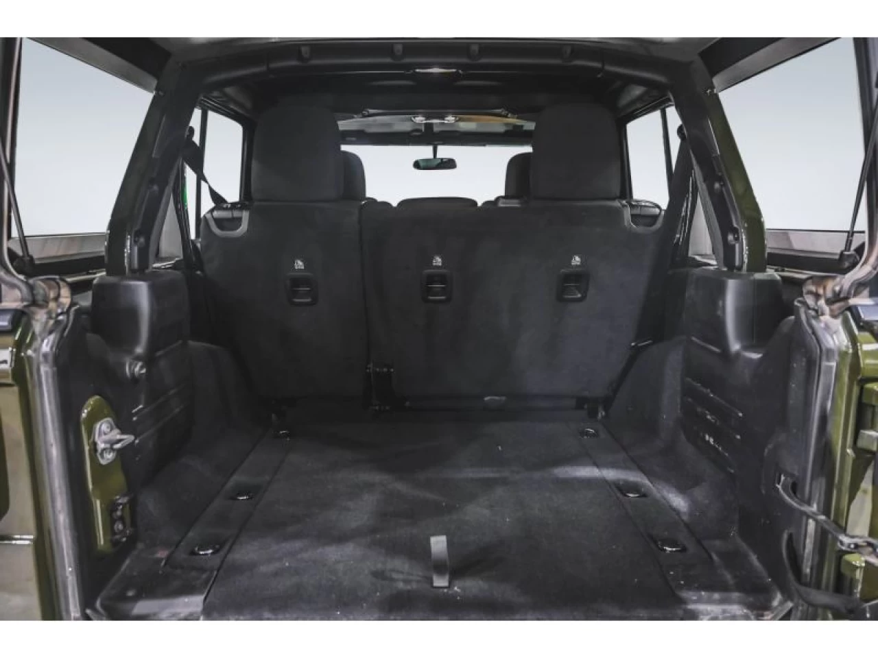 2023 Jeep Wrangler Sport Altitude 4 Door 4x4 V6 Image principale