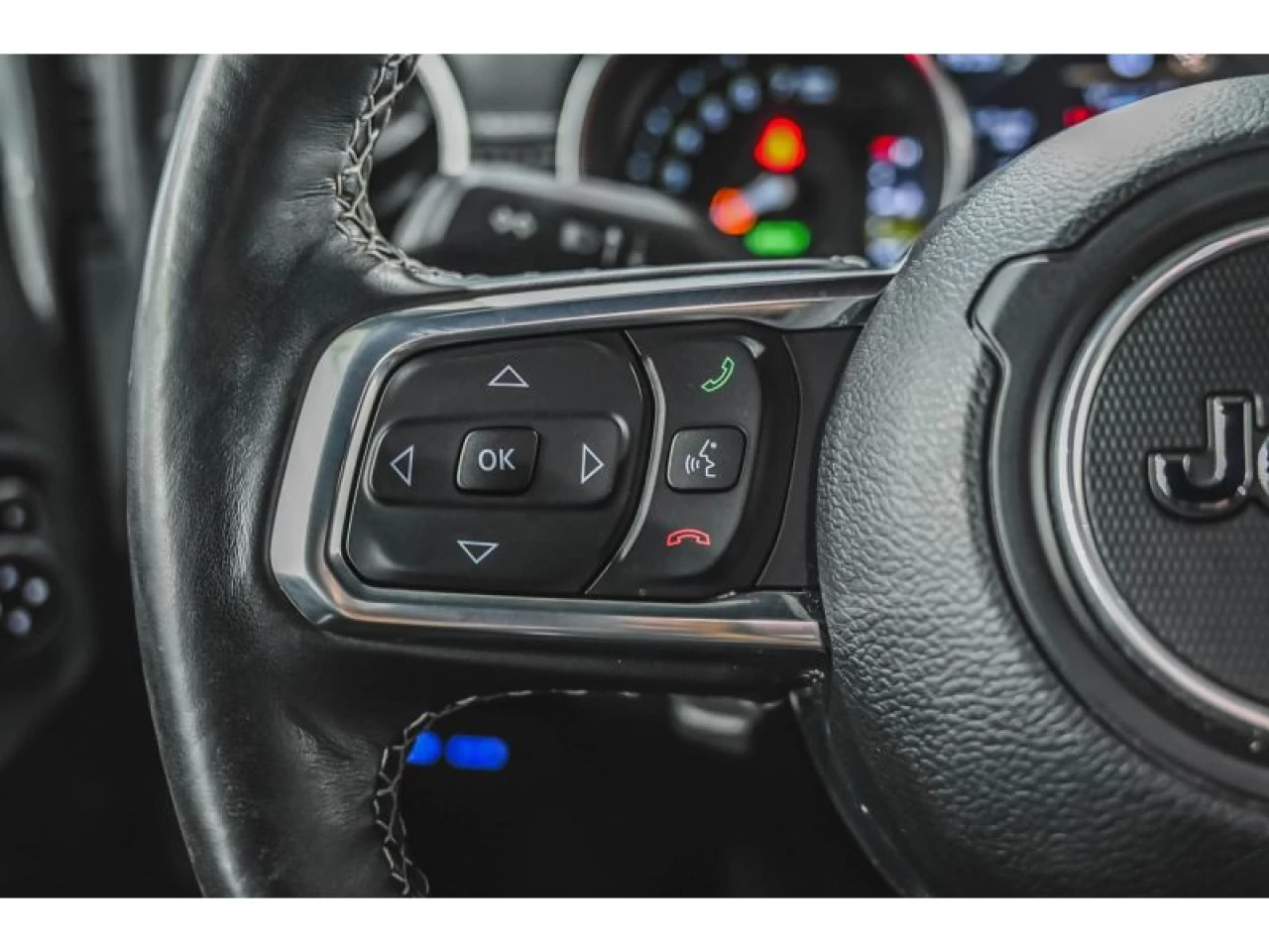 2023 Jeep Wrangler 4xe Sahara 4x4 TOIT SKY ONE-TOUCH Image principale