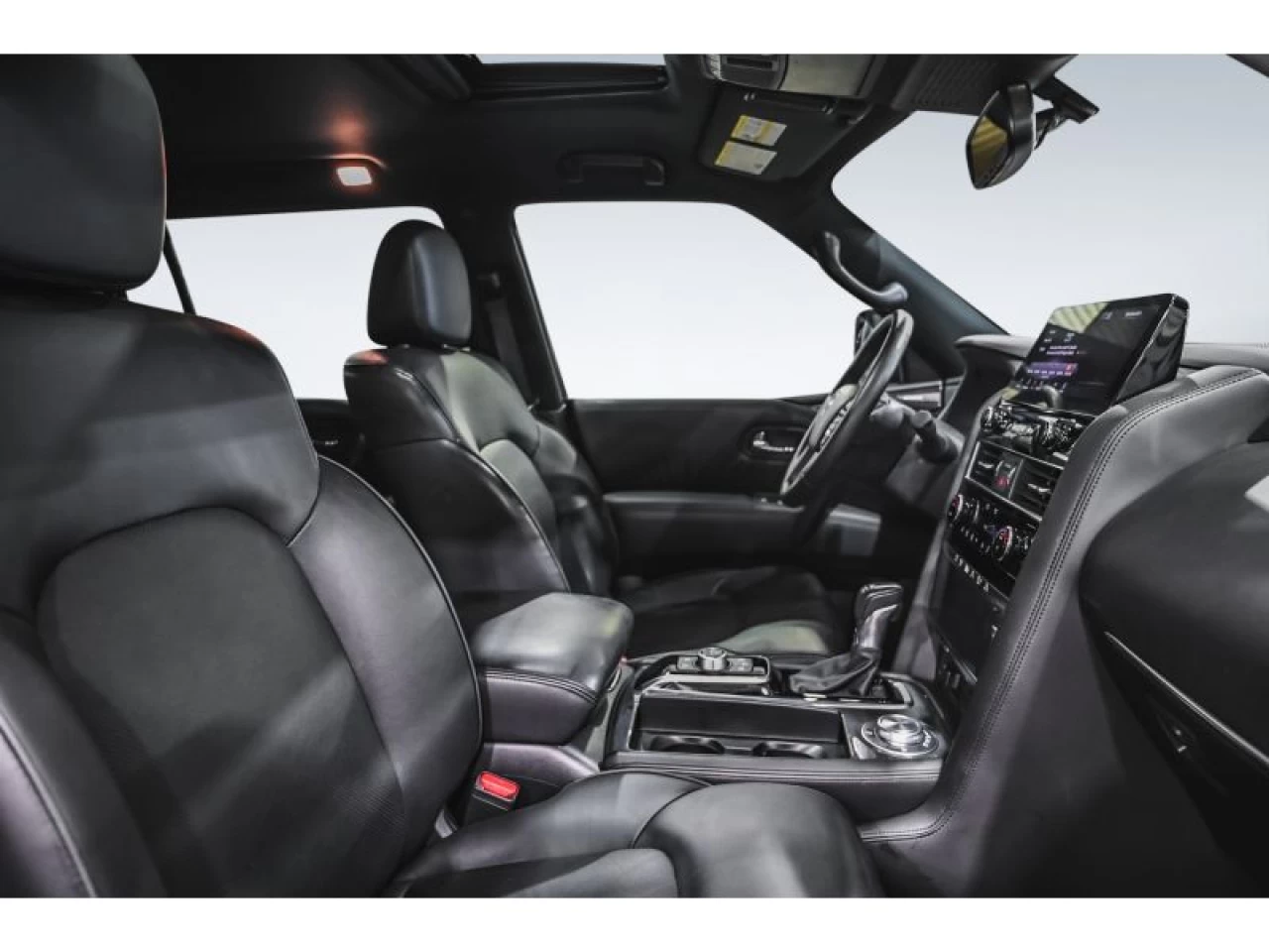 2024 Nissan Armada 4x4 SL MIDNIGHT EDITION CUIR TOIT 400HP Image principale