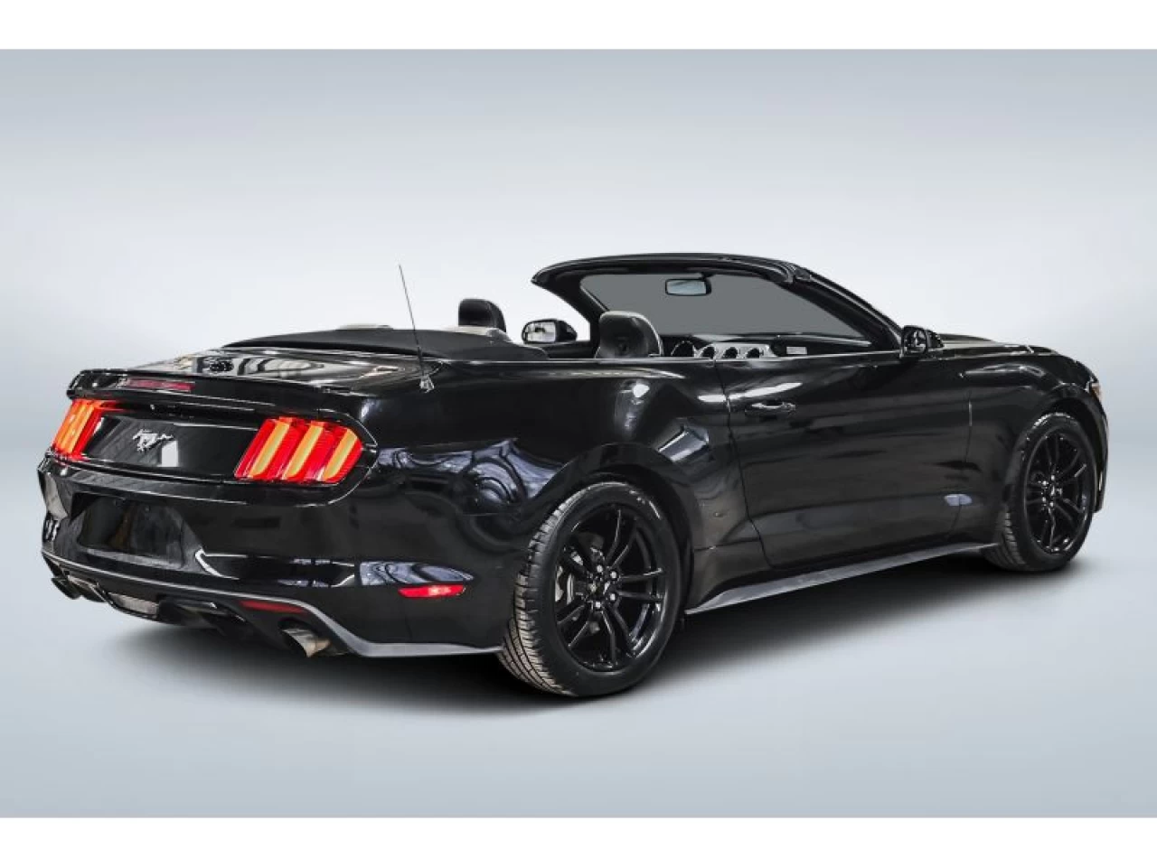 2015 Ford Mustang 2dr Conv EcoBoost Premium Main Image