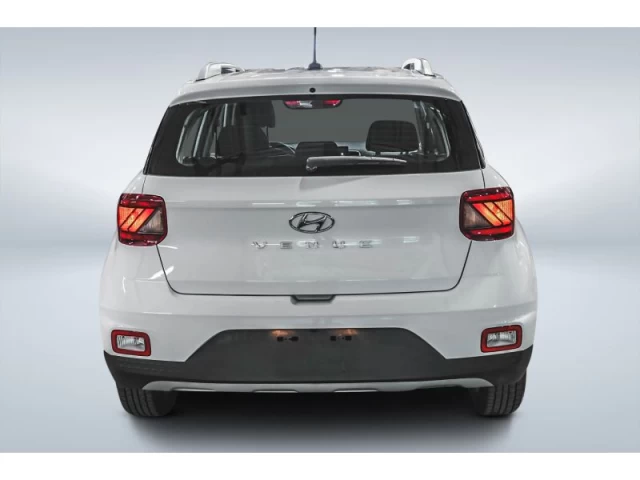 Hyundai Venue Preferred IVT 2025