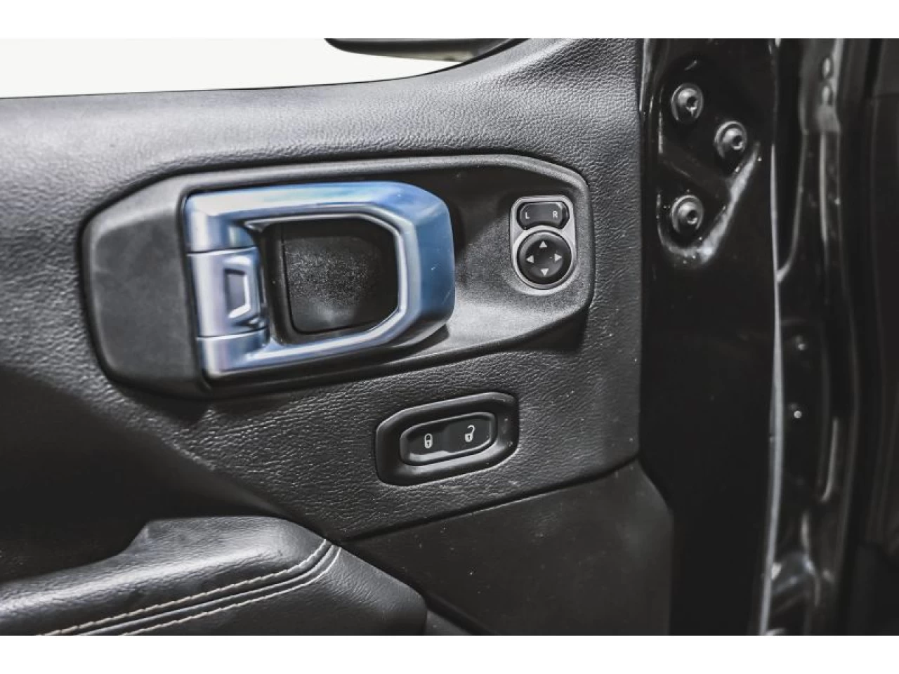 2021 Jeep Wrangler 4xe Unlimited Sahara GROUPE TEMPS FROID Main Image