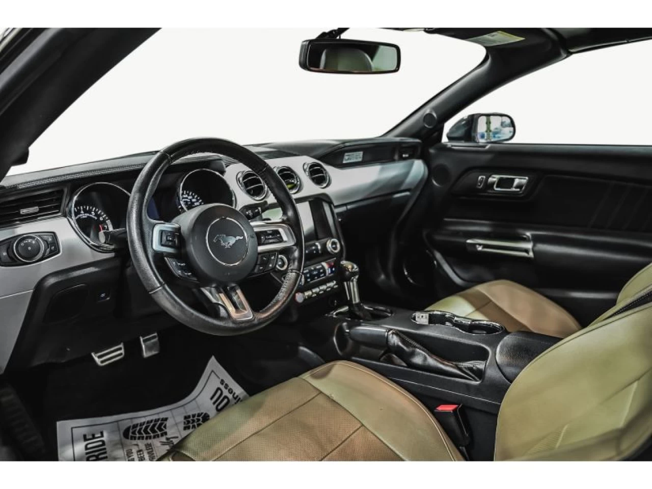 2015 Ford Mustang 2dr Conv EcoBoost Premium Main Image