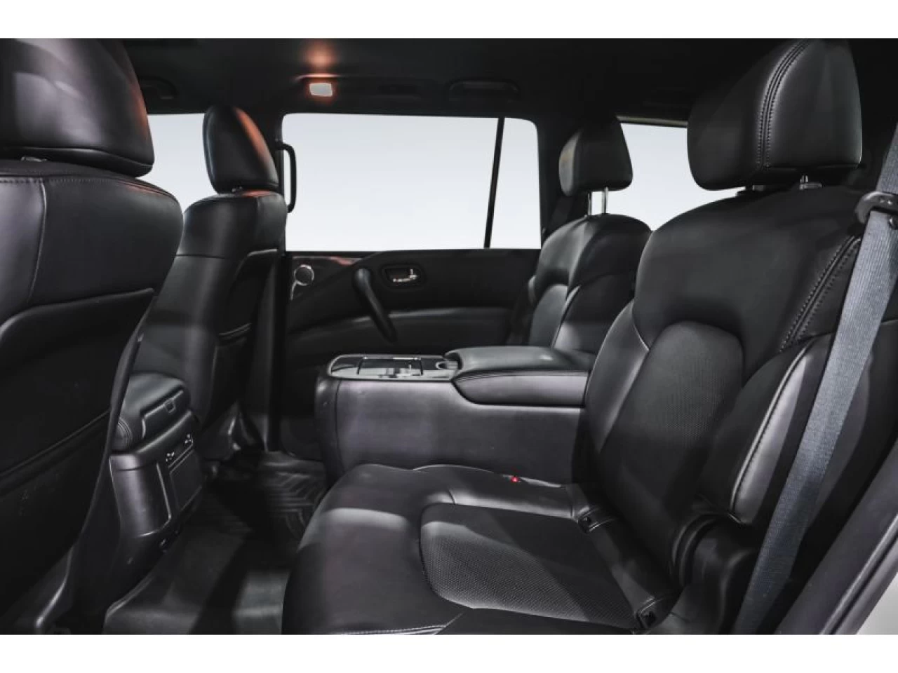 2024 Nissan Armada 4x4 SL MIDNIGHT EDITION CUIR TOIT 400HP Image principale