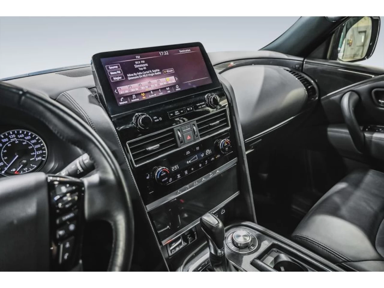 2024 Nissan Armada 4x4 SL MIDNIGHT EDITION CUIR TOIT 400HP Image principale