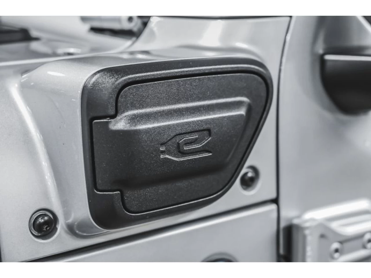 2024 Jeep Wrangler 4xe Willys 4 Door 4x4 GROUPE REMORQUAGE Image principale