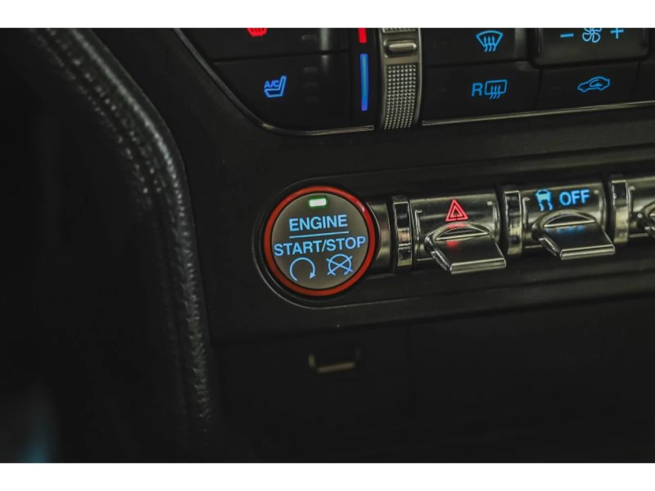 2015 Ford Mustang 2dr Conv EcoBoost Premium Main Image