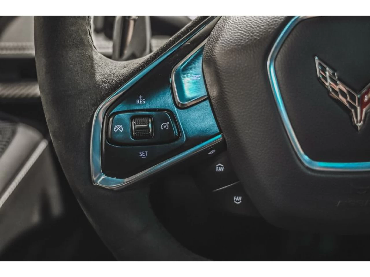 2023 Chevrolet Corvette 2LT Z51 PACKAGE Z51 SUSPENSION CERAMIC GREY Image principale