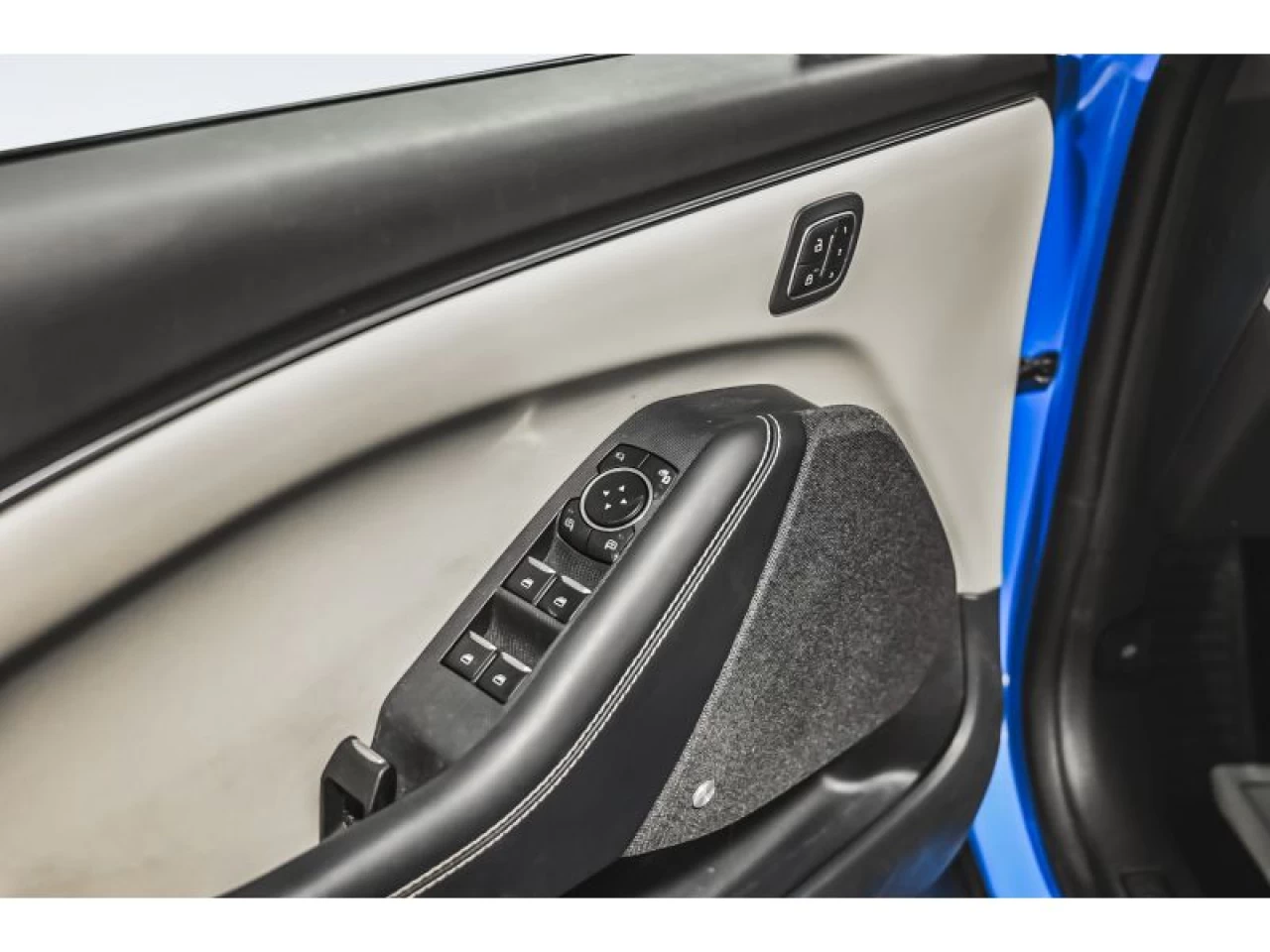 2024 Ford Mustang Mach-E Premium AWD LONGUE AUTONOMIE TOIT PANORAMIQUE Image principale