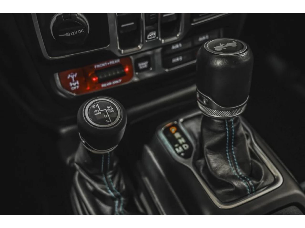 2022 Jeep Wrangler 4XE Unlimited Rubicon 4x4 2 TOITS Image principale