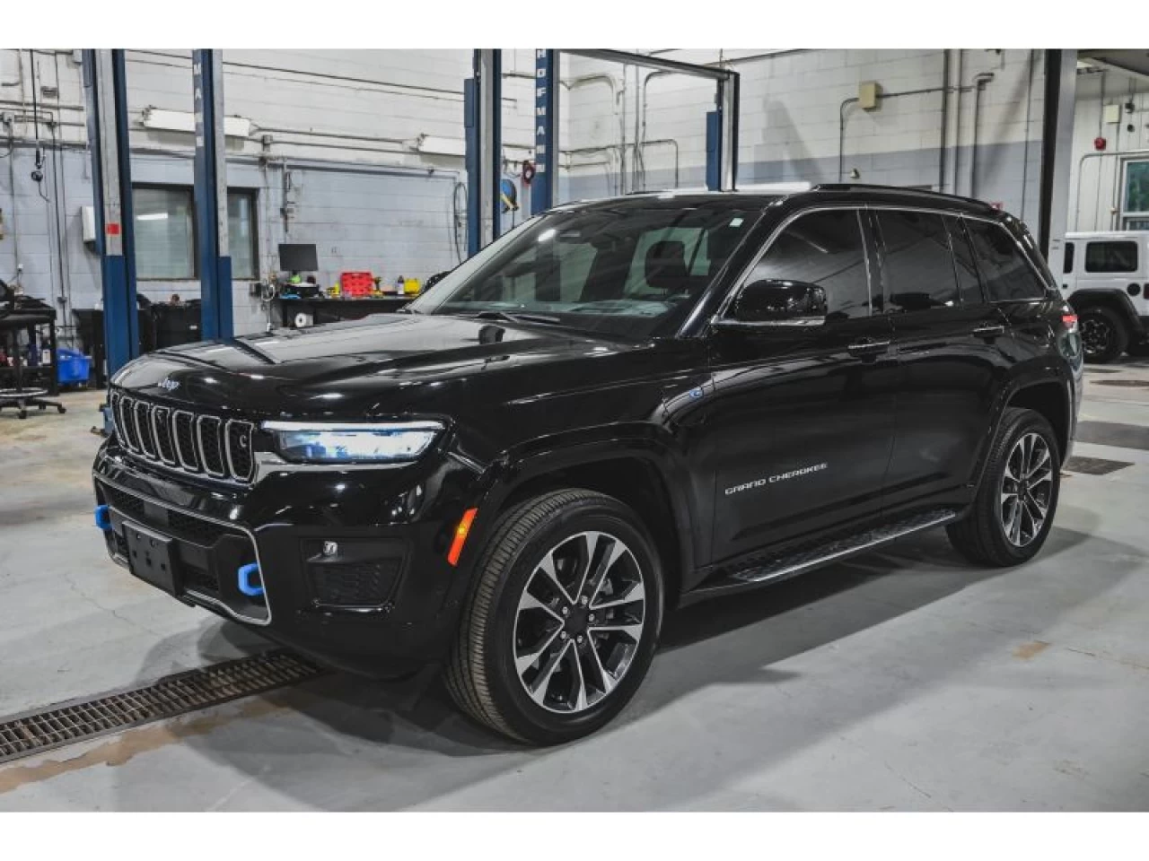2023 Jeep Grand Cherokee 4xe Overland 4X4 Image principale
