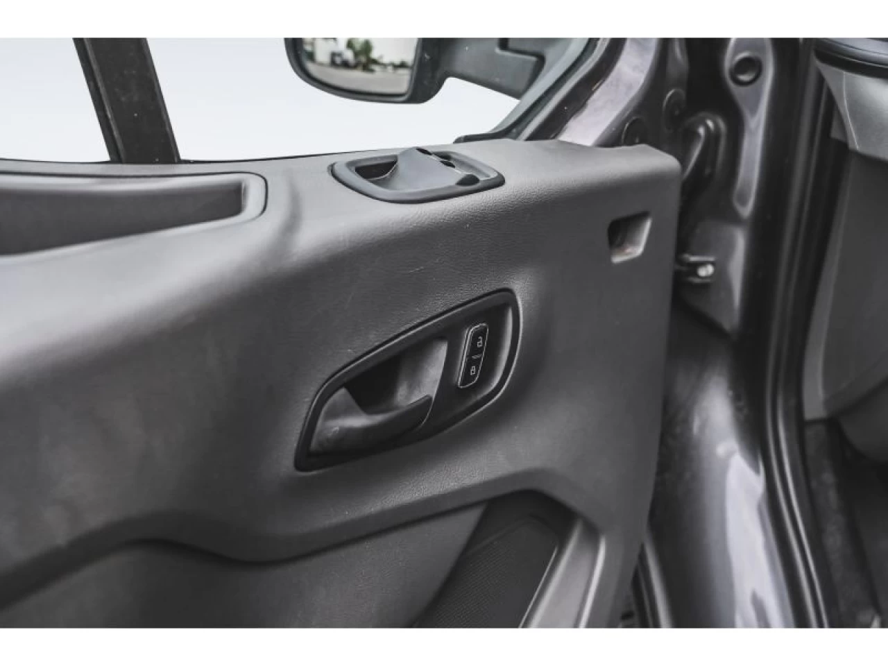 2023 Ford TRANSIT T-350 RWD SRW 178" WB 9500 GVWR AVEC BOÎTE TRANSIT Image principale