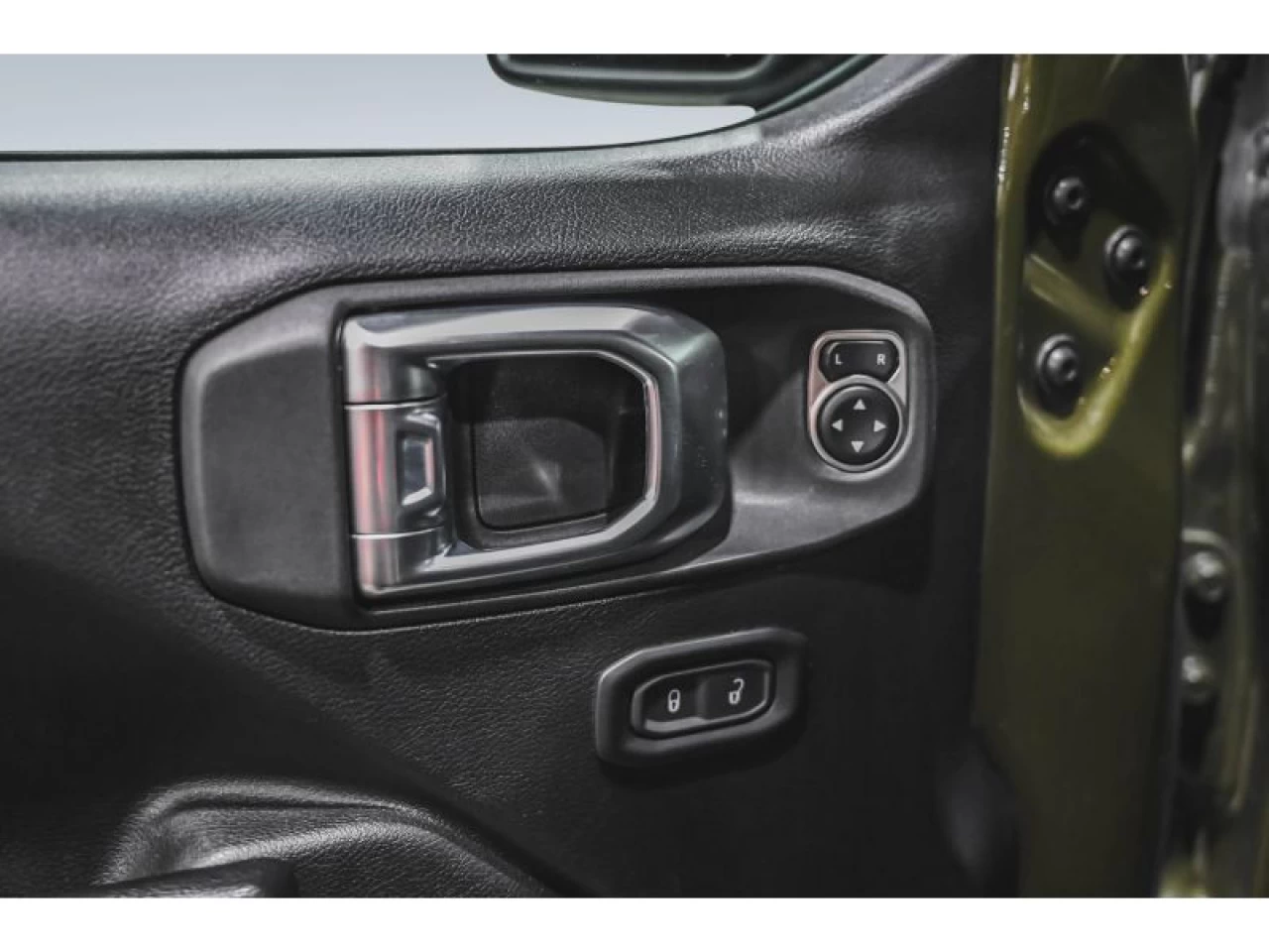 2023 Jeep Wrangler Sport Altitude 4 Door 4x4 V6 Image principale