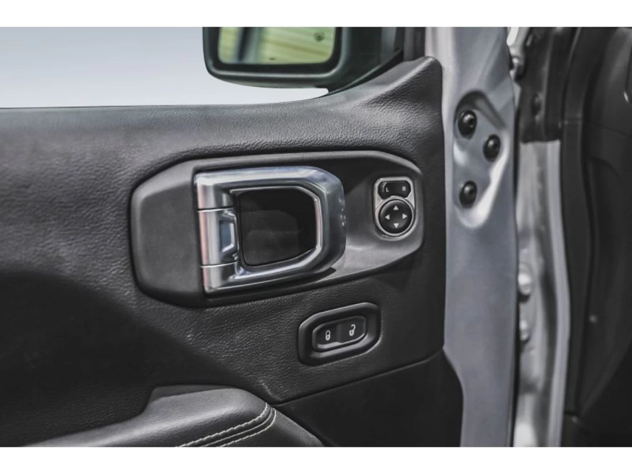 2023 Jeep Wrangler 4xe Sahara 4x4 TOIT SKY ONE-TOUCH Image principale