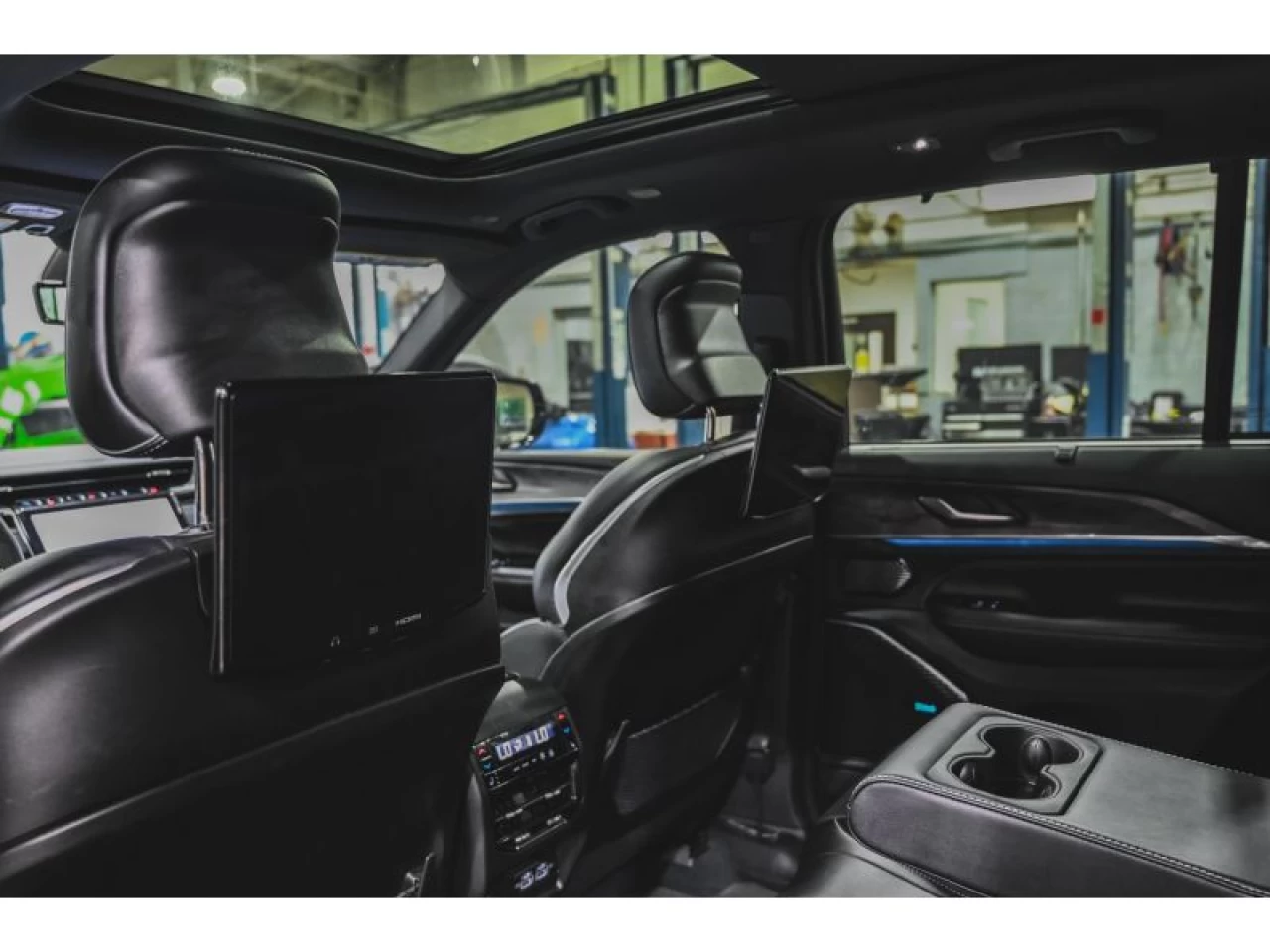 2023 Jeep Grand Cherokee 4xe Overland 4X4 Image principale