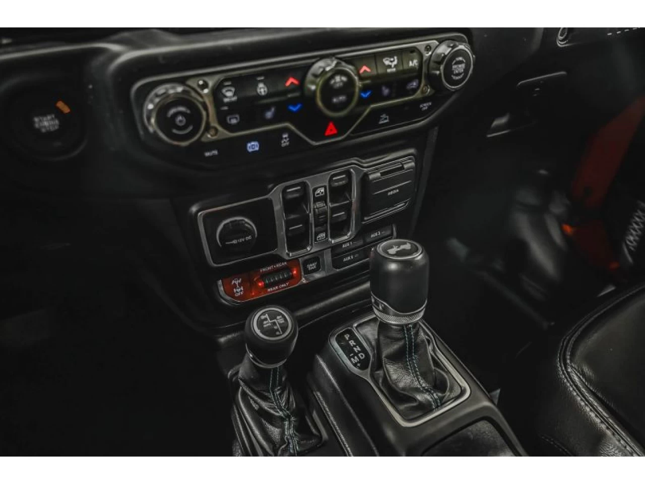 2022 Jeep Wrangler 4XE Unlimited Rubicon 4x4 2 TOITS Main Image