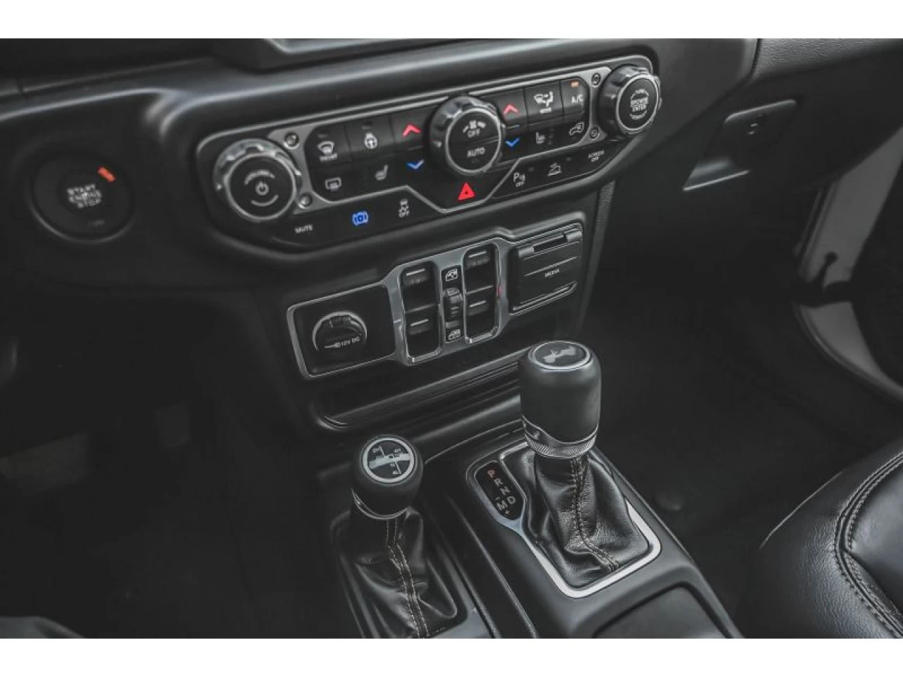 2023 Jeep Wrangler 4XE High Altitude Image principale