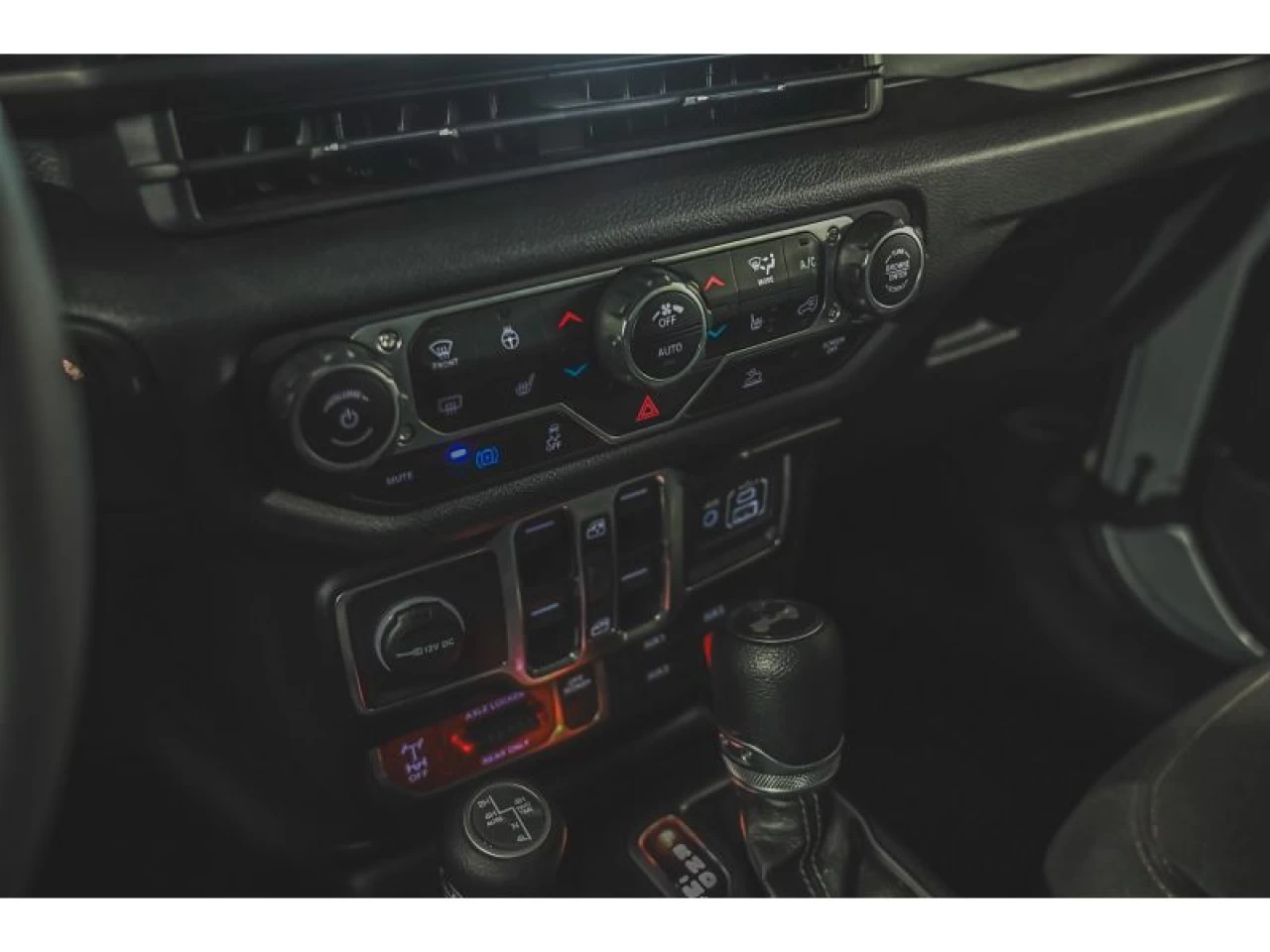 2024 Jeep Wrangler 4xe Willys 4 Door 4x4 GROUPE REMORQUAGE Image principale