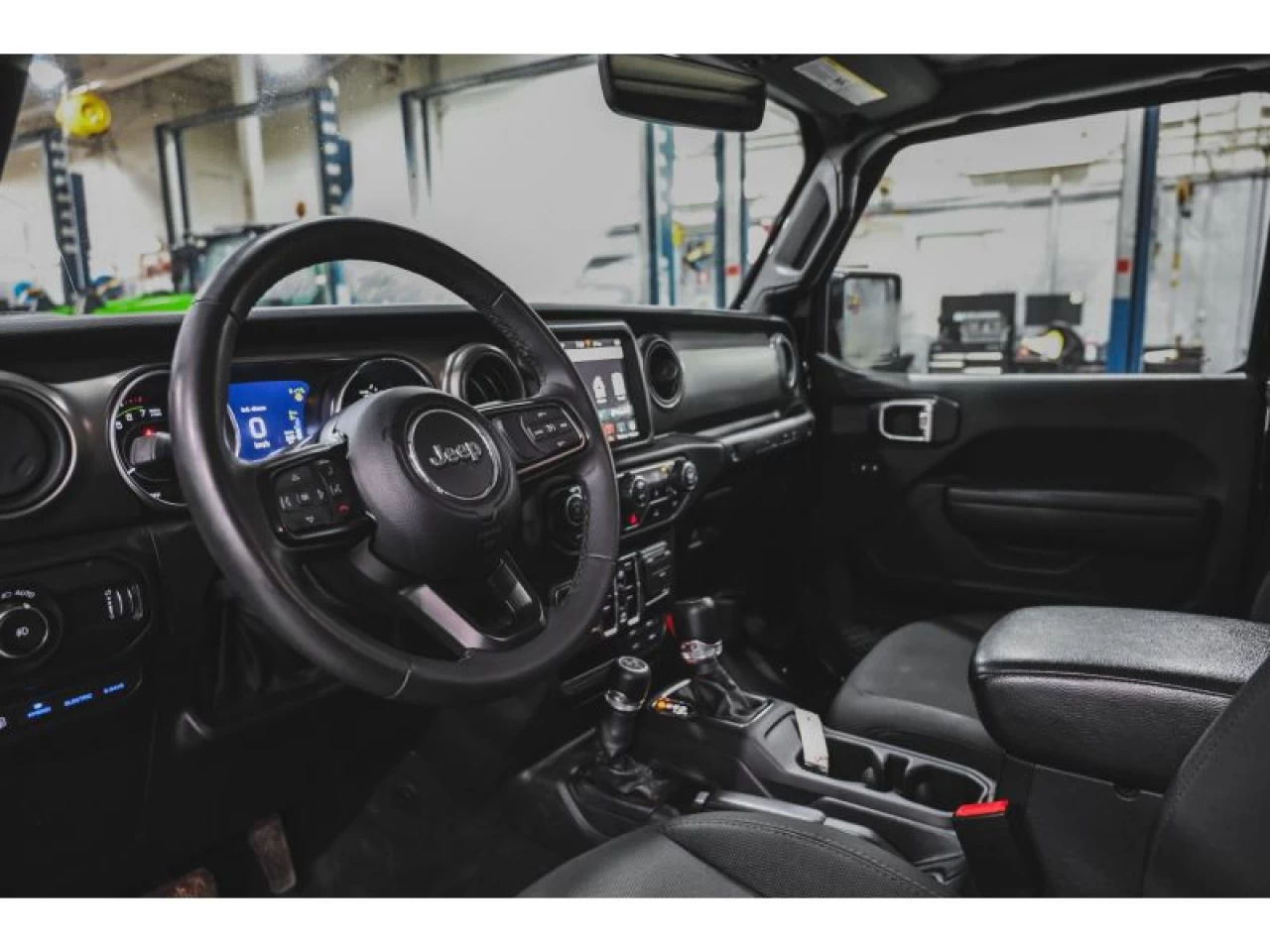 2023 Jeep Wrangler 4XE Willys 4X4 GROUPE REMORQUAGE ET TEMPS FROID Image principale
