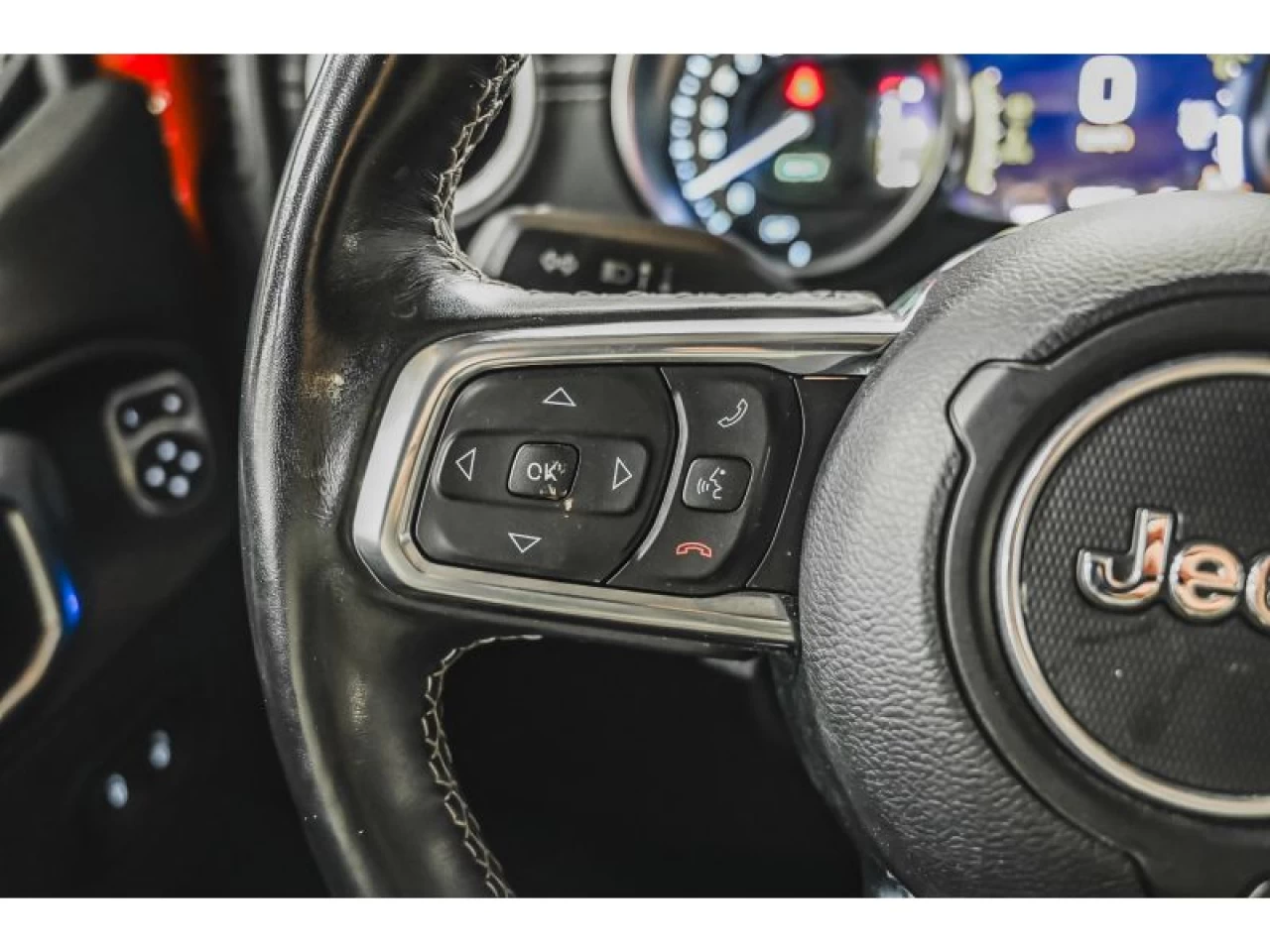 2021 Jeep Wrangler 4XE Unlimited Sahara 4x4 GROUPE REMORQUAGE 2 TOITS Image principale