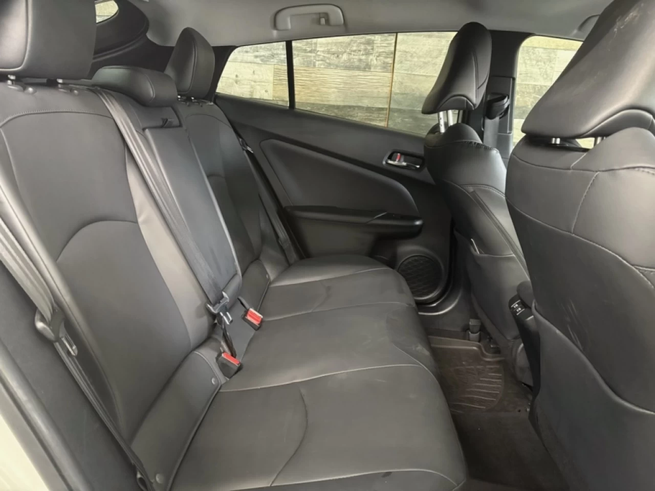 2019 Toyota Prius hybrid Technology AWD navigation sieges chauffant Main Image