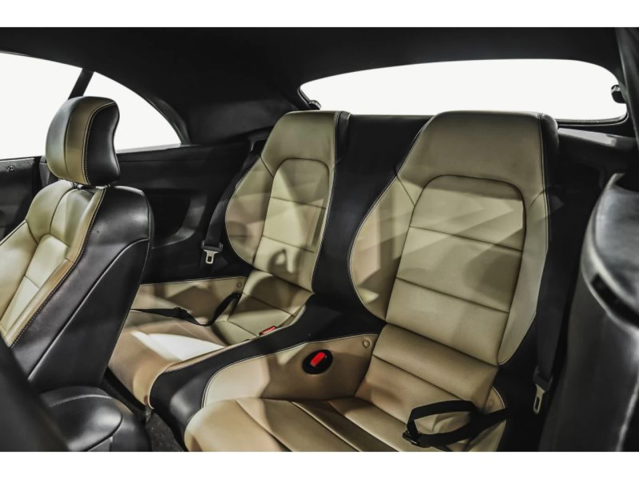 2015 Ford Mustang 2dr Conv EcoBoost Premium Main Image