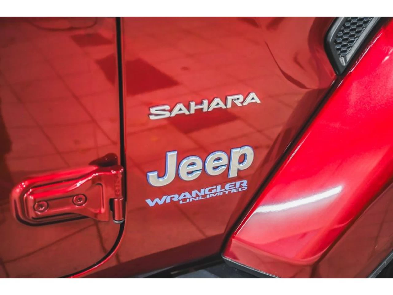 2021 Jeep Wrangler 4XE Unlimited Sahara 4x4 TRAILER TOW GROUP CUIR Image principale