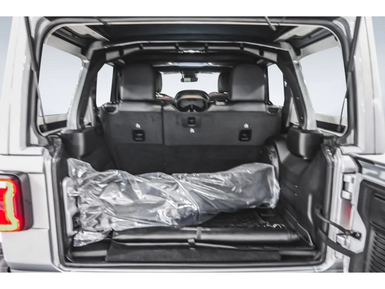 2024 Jeep Wrangler Rubicon 392 Final Edition SKY ONE-TOUCH Main Image