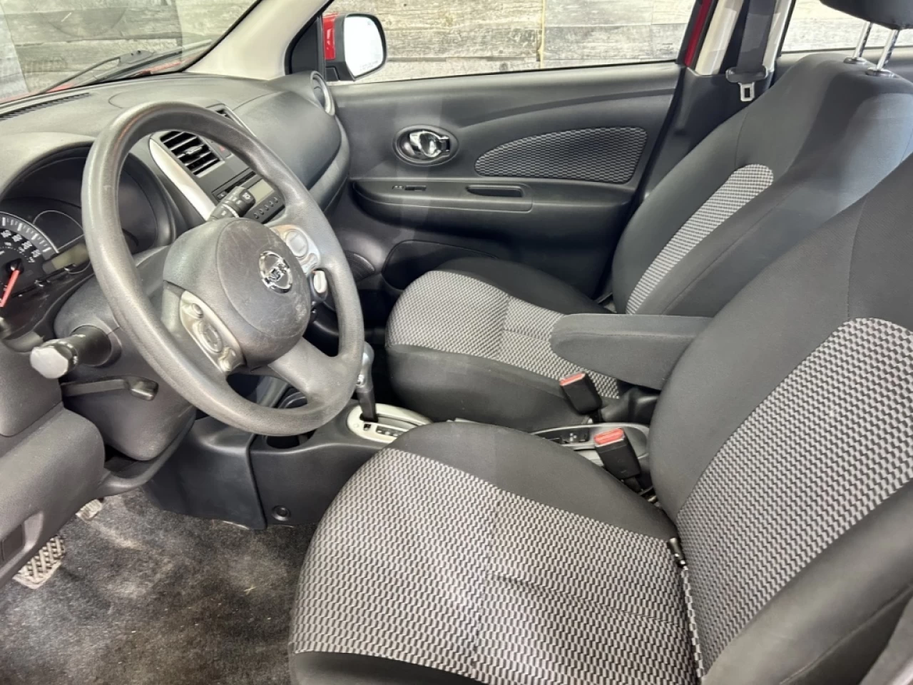 2017 Nissan Micra S AUTO A/C BLUETOOTH **APPROUVÉE 99,9%** Main Image
