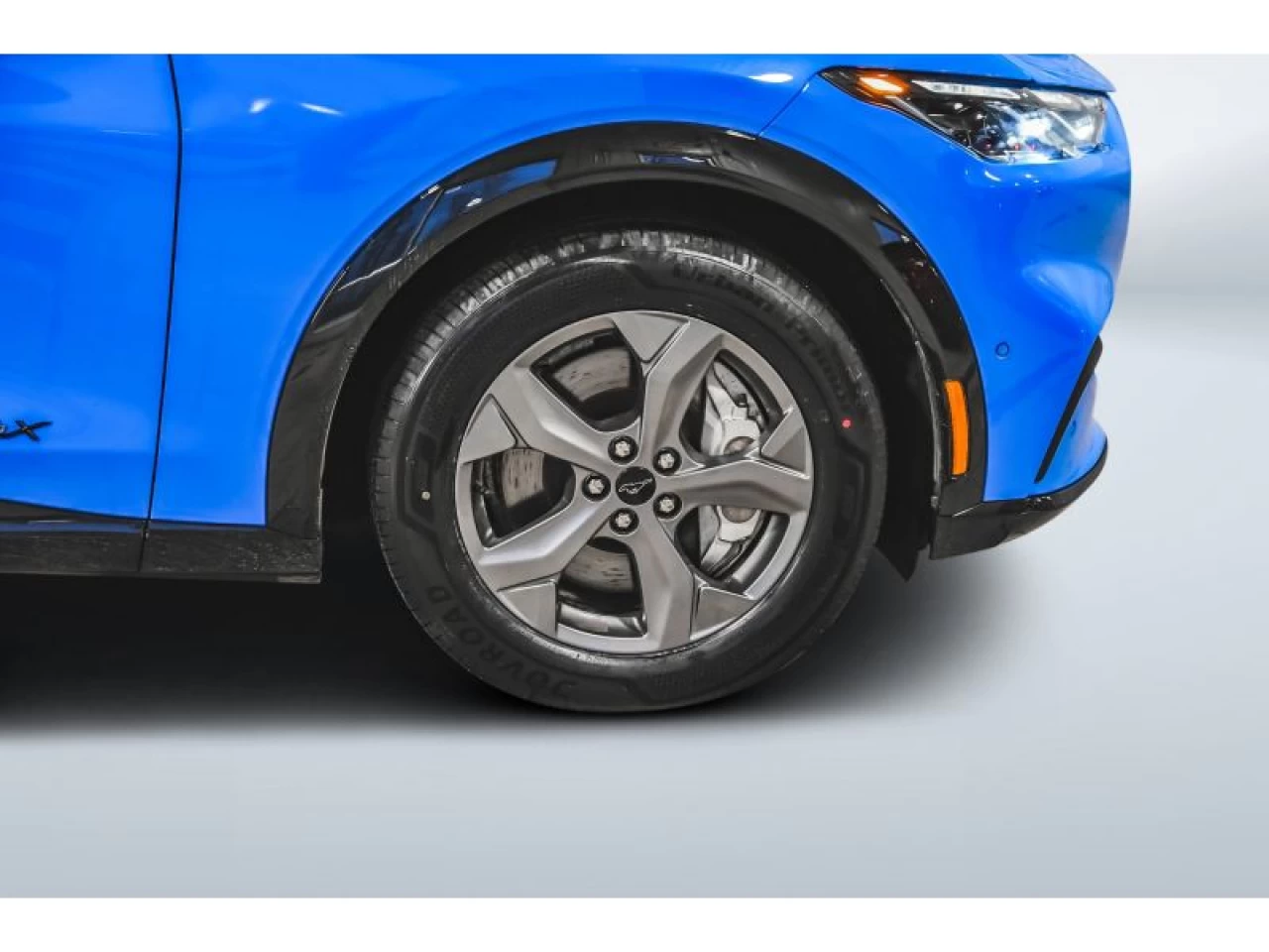 2024 Ford Mustang Mach-E Premium AWD LONGUE AUTONOMIE TOIT PANORAMIQUE Image principale