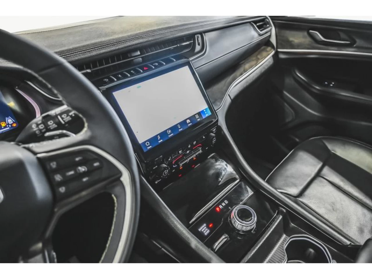 2024 Jeep Grand Cherokee L Limited 4x4 LUXURY TECH 2 BLACK APPEARANCE PCK Image principale