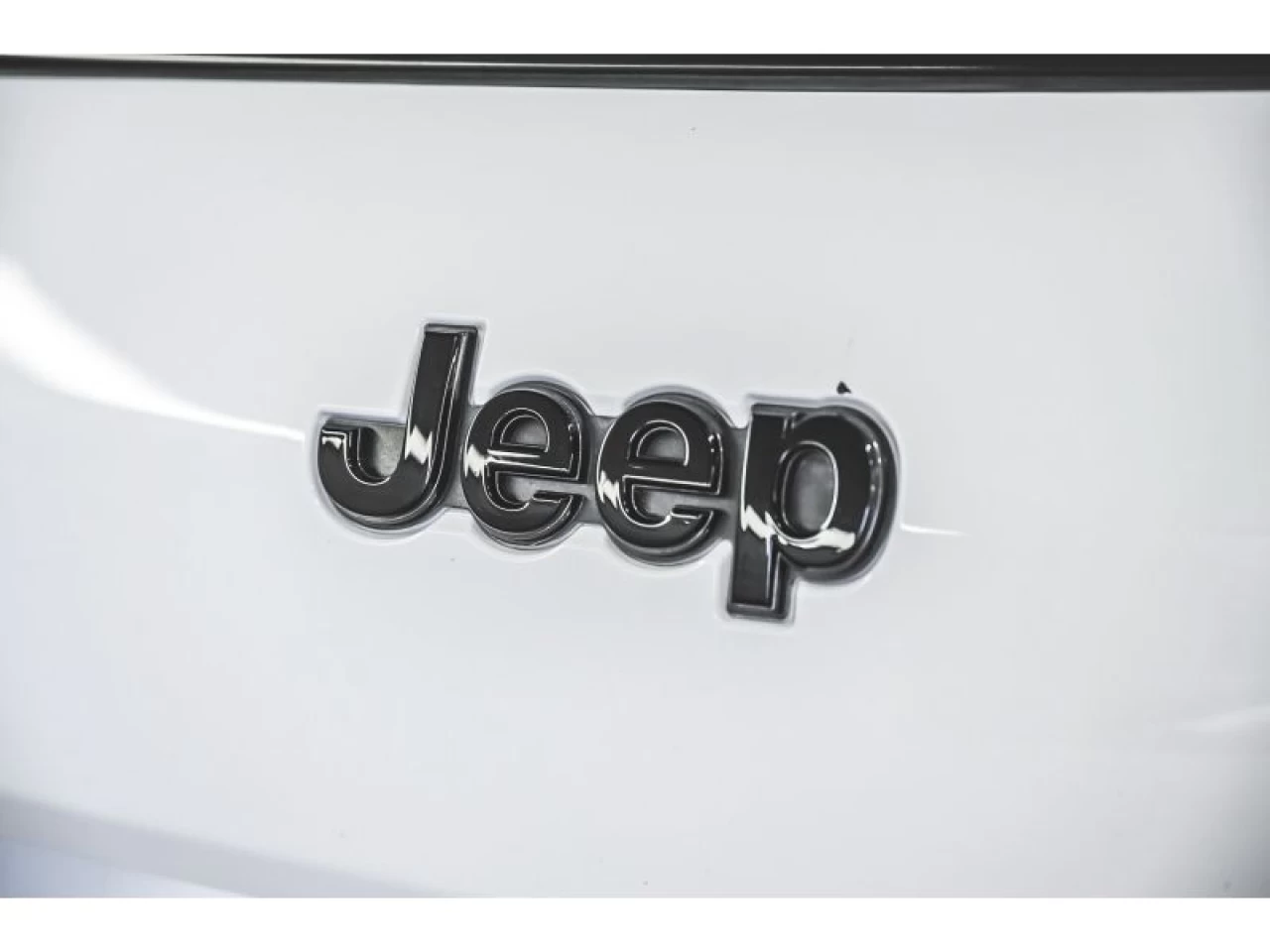2024 Jeep Grand Cherokee L Limited 4x4 LUXURY TECH 2 BLACK APPEARANCE PCK Image principale
