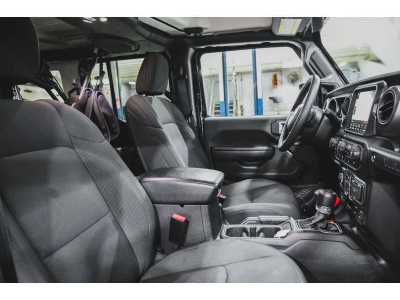 2023 Jeep Wrangler 4XE Willys 4X4 GROUPE REMORQUAGE ET TEMPS FROID Image principale