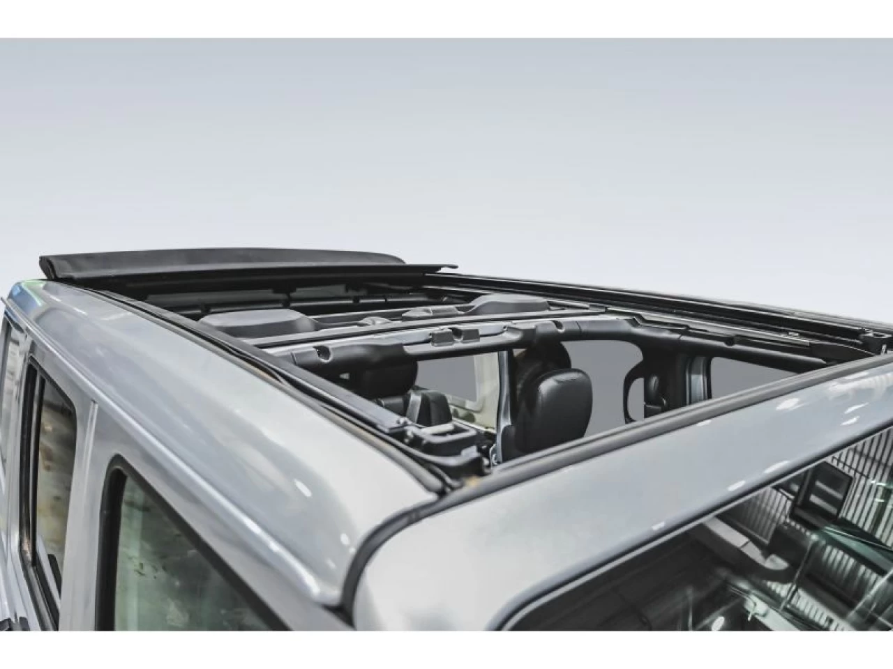 2023 Jeep Wrangler 4xe Sahara 4x4 TOIT SKY ONE-TOUCH Image principale