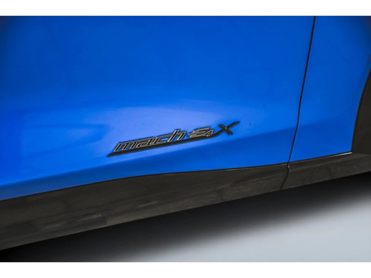 2024 Ford Mustang Mach-E Premium AWD LONGUE AUTONOMIE TOIT PANORAMIQUE Image principale
