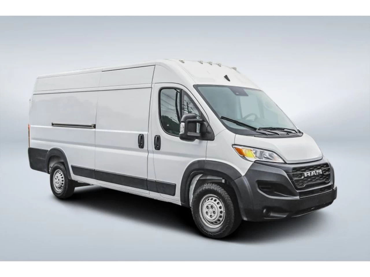 2025 Dodge Ram Tradesman 3500 High Roof Ext 159" WB w/Pass Seat Image principale