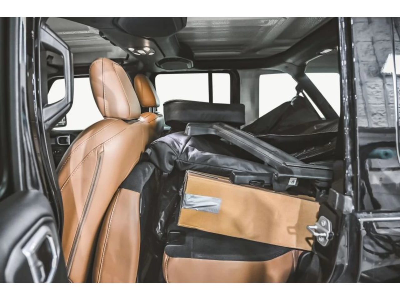 2021 Jeep Wrangler 4xe Unlimited Sahara GROUPE TEMPS FROID Main Image