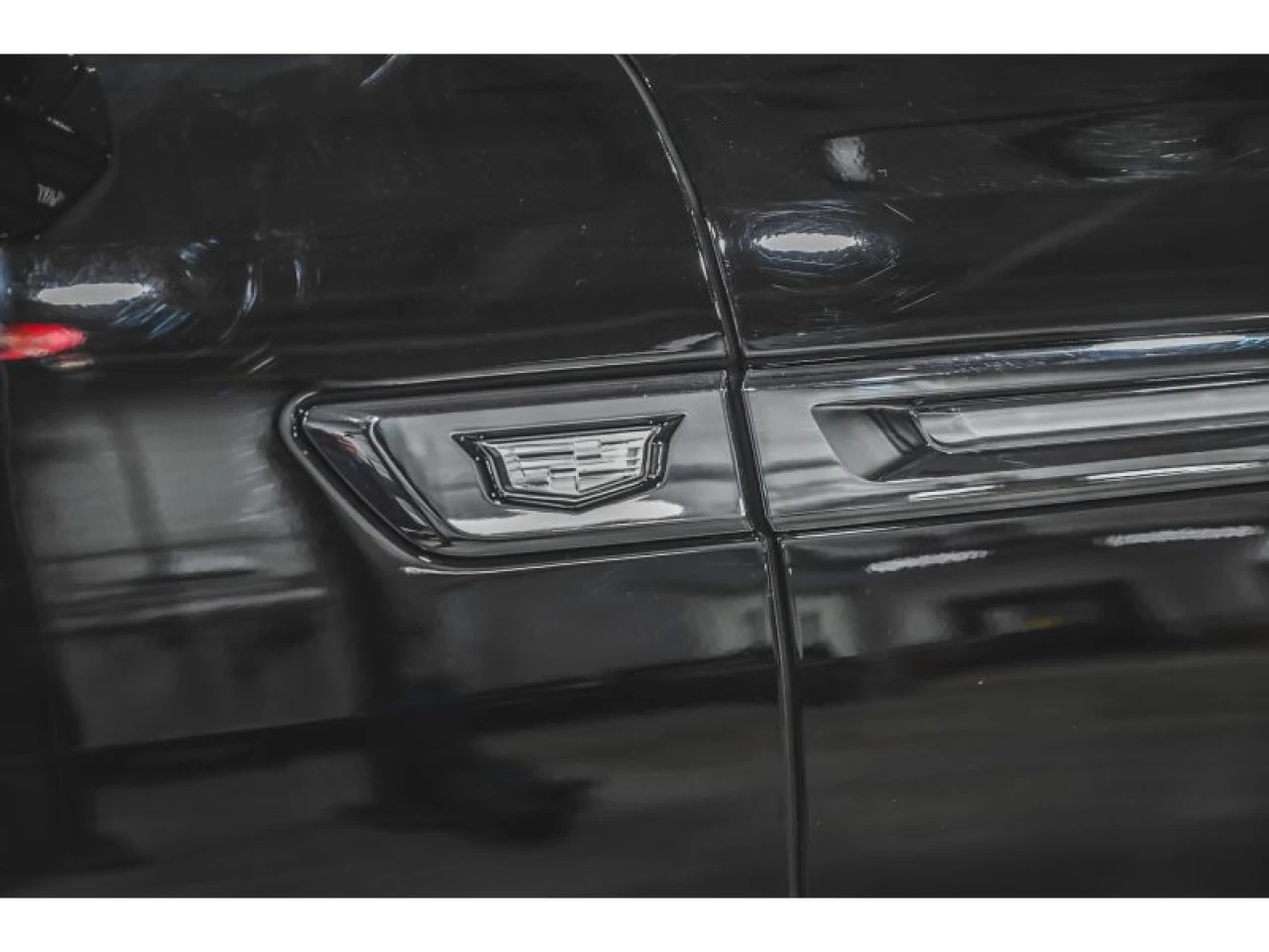 2025 Cadillac Escalade AWD Sport 2 PAS DE TAXE DE LUXE! Image principale