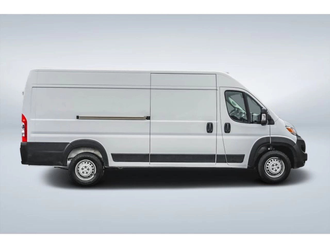 2025 Dodge Ram Tradesman 3500 High Roof Ext 159" WB w/Pass Seat Image principale