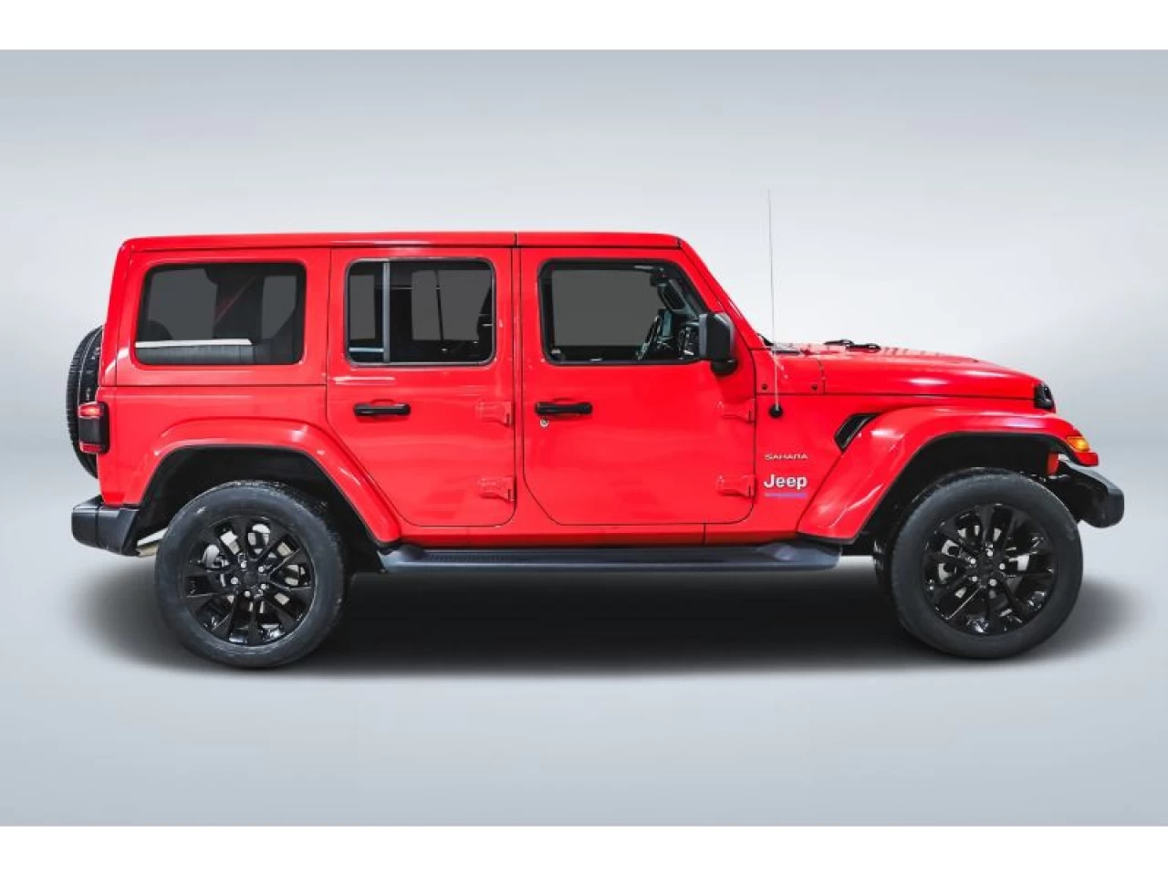 2021 Jeep Wrangler 4XE Unlimited Sahara 4x4 GROUPE REMORQUAGE 2 TOITS Image principale