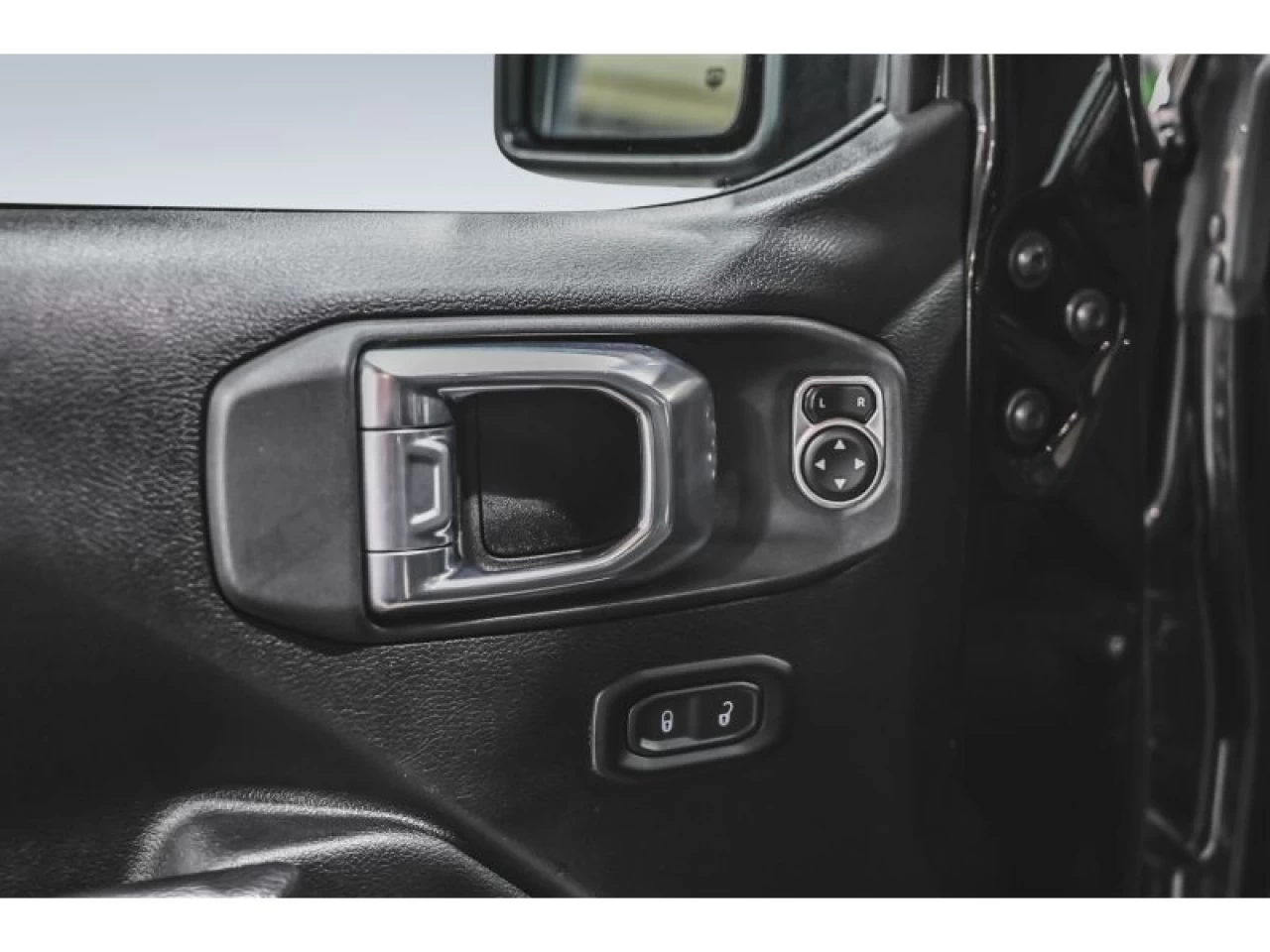 2024 Jeep Wrangler Rubicon 4 Door 4x4 V6 Image principale