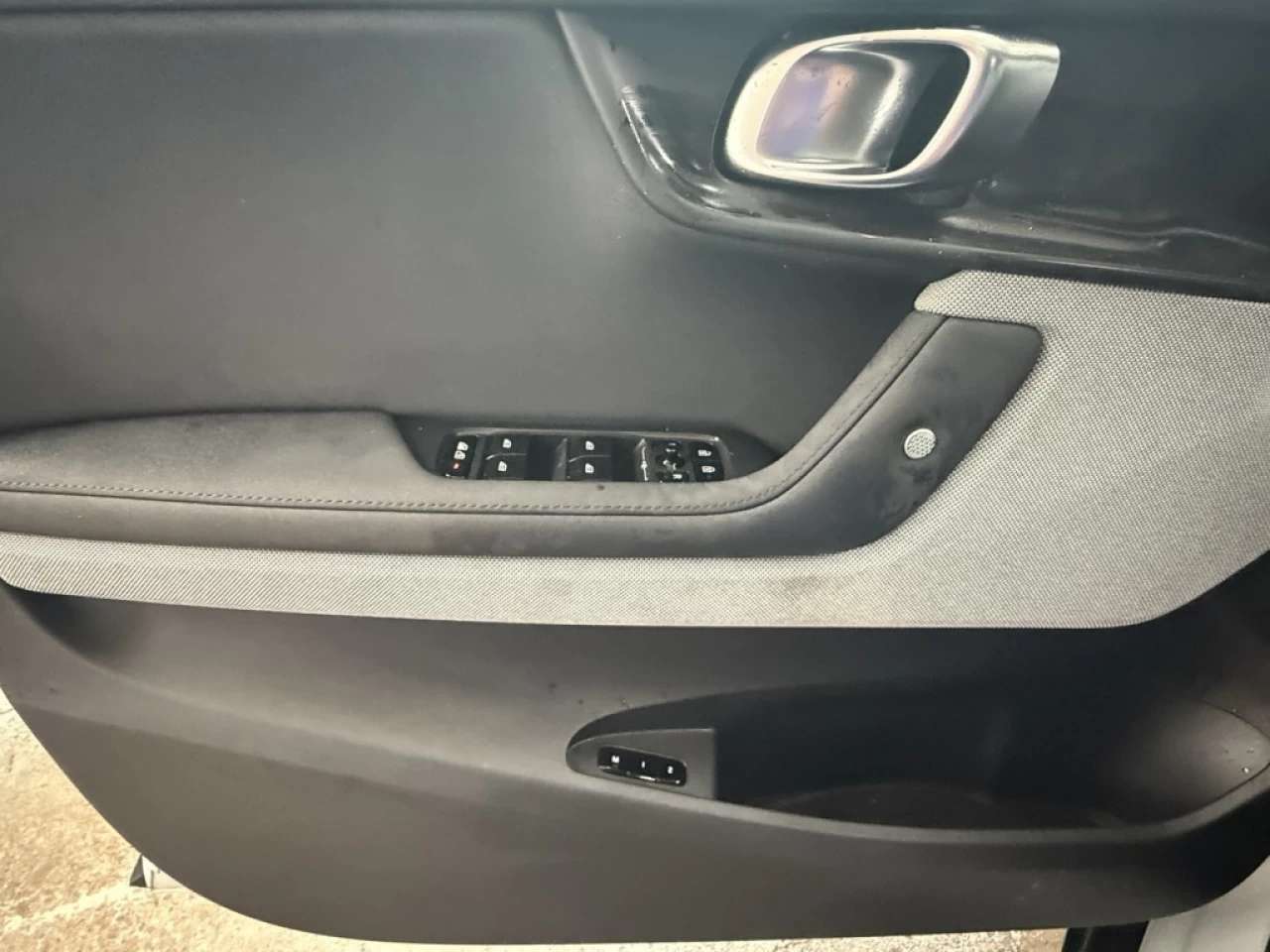 2023 Polestar 2 PLUS LONG RANGE DUAL MOTOR AWD**APPROUVÉ À 99.9%** Image principale