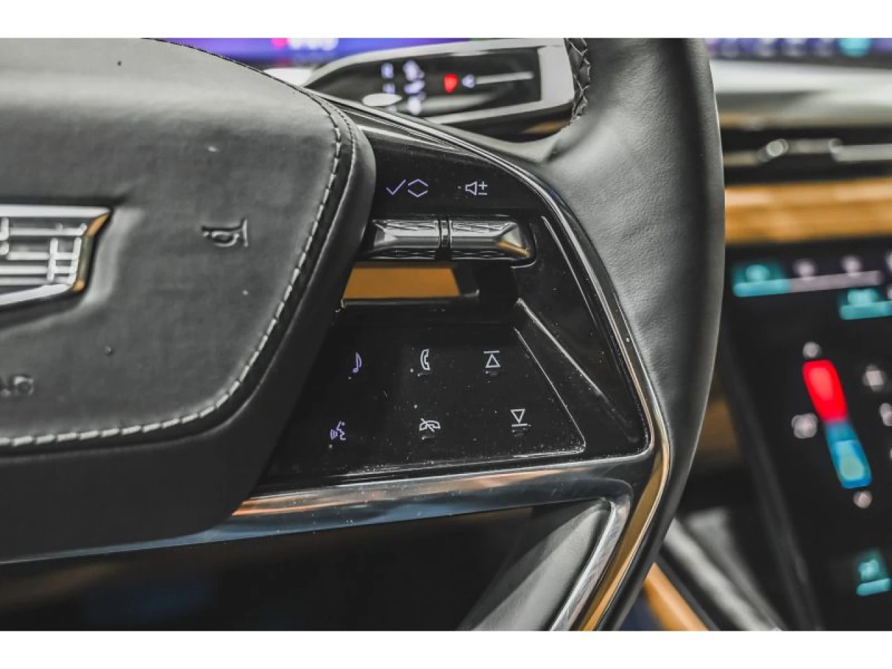 2025 Cadillac Escalade AWD Sport 2 PAS DE TAXE DE LUXE! Image principale