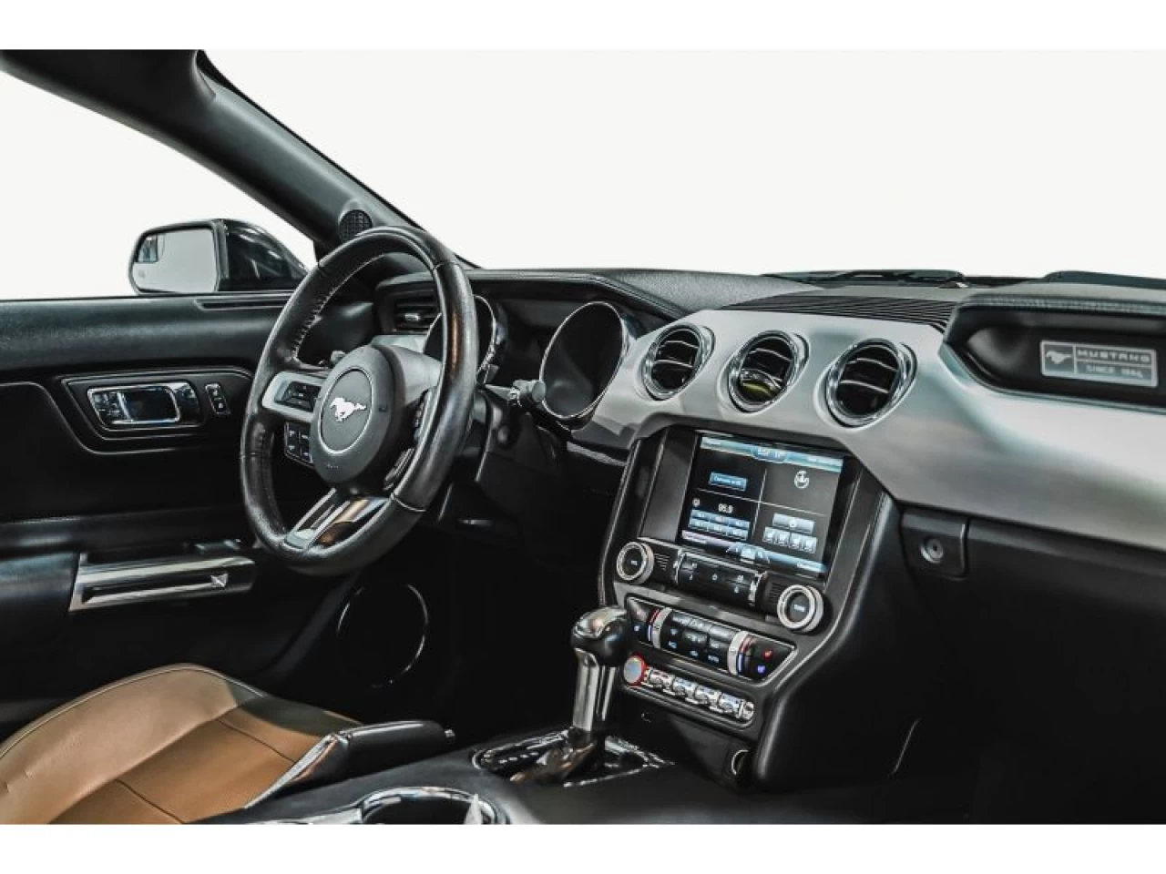 2015 Ford Mustang 2dr Conv EcoBoost Premium Main Image