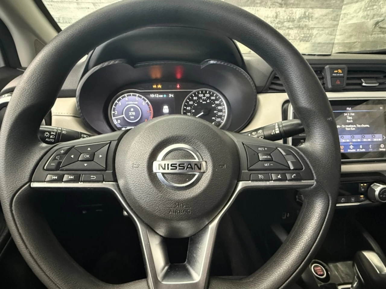 2021 Nissan Versa SV AUTO BLUETOOTH MAGS **APPROUVÉ À 99.9%** Image principale