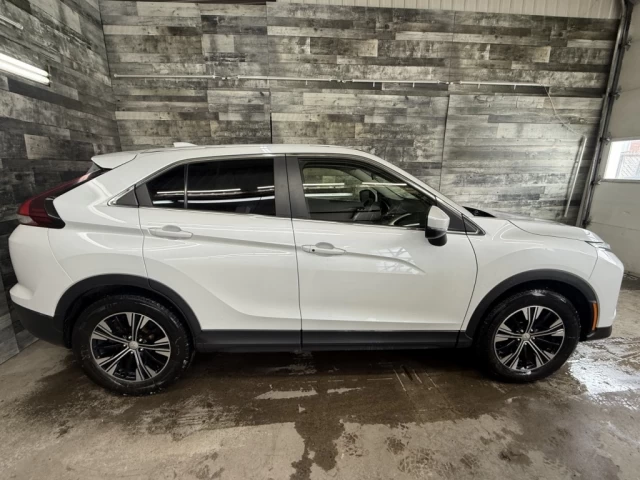 Mitsubishi Eclipse Cross SE AWD CAM DE RECUL ** APPROUVÉ À 99.9%** 2022