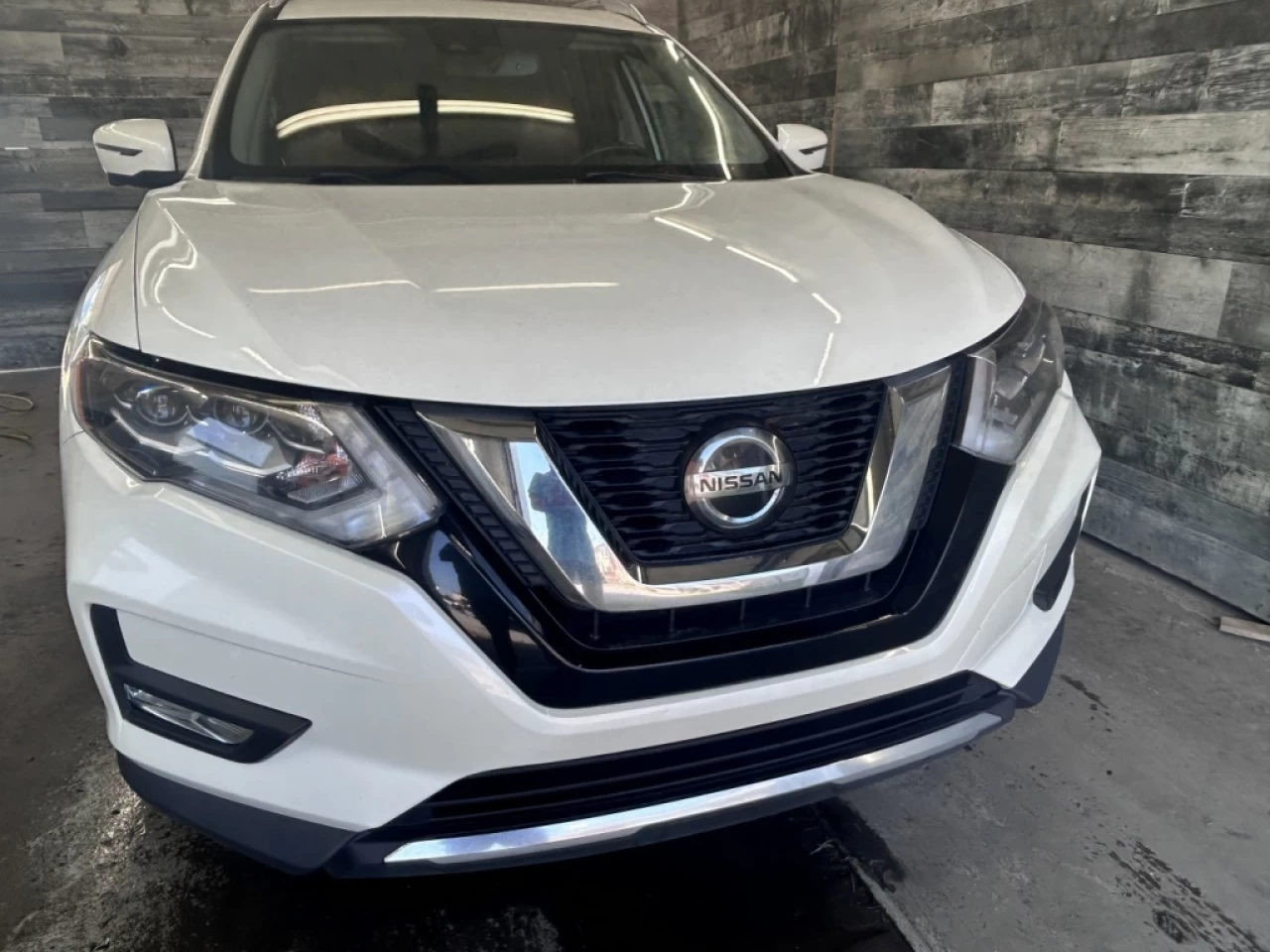 2018 Nissan Rogue SL AWD AUTO NAV TOIT CUIR **APPROUVÉE 99,9%** Image principale