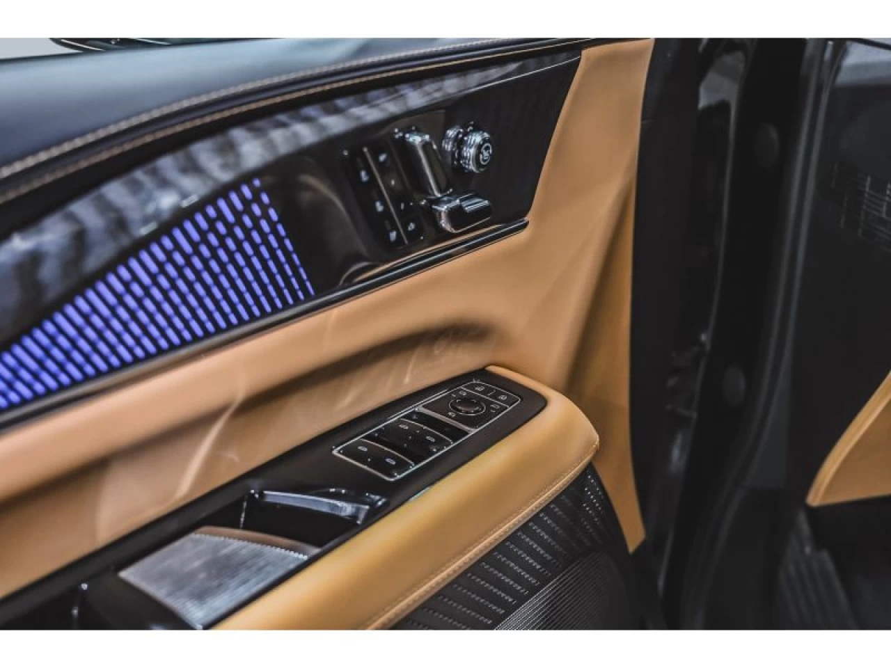 2025 Cadillac Escalade AWD Sport 2 PAS DE TAXE DE LUXE! Main Image